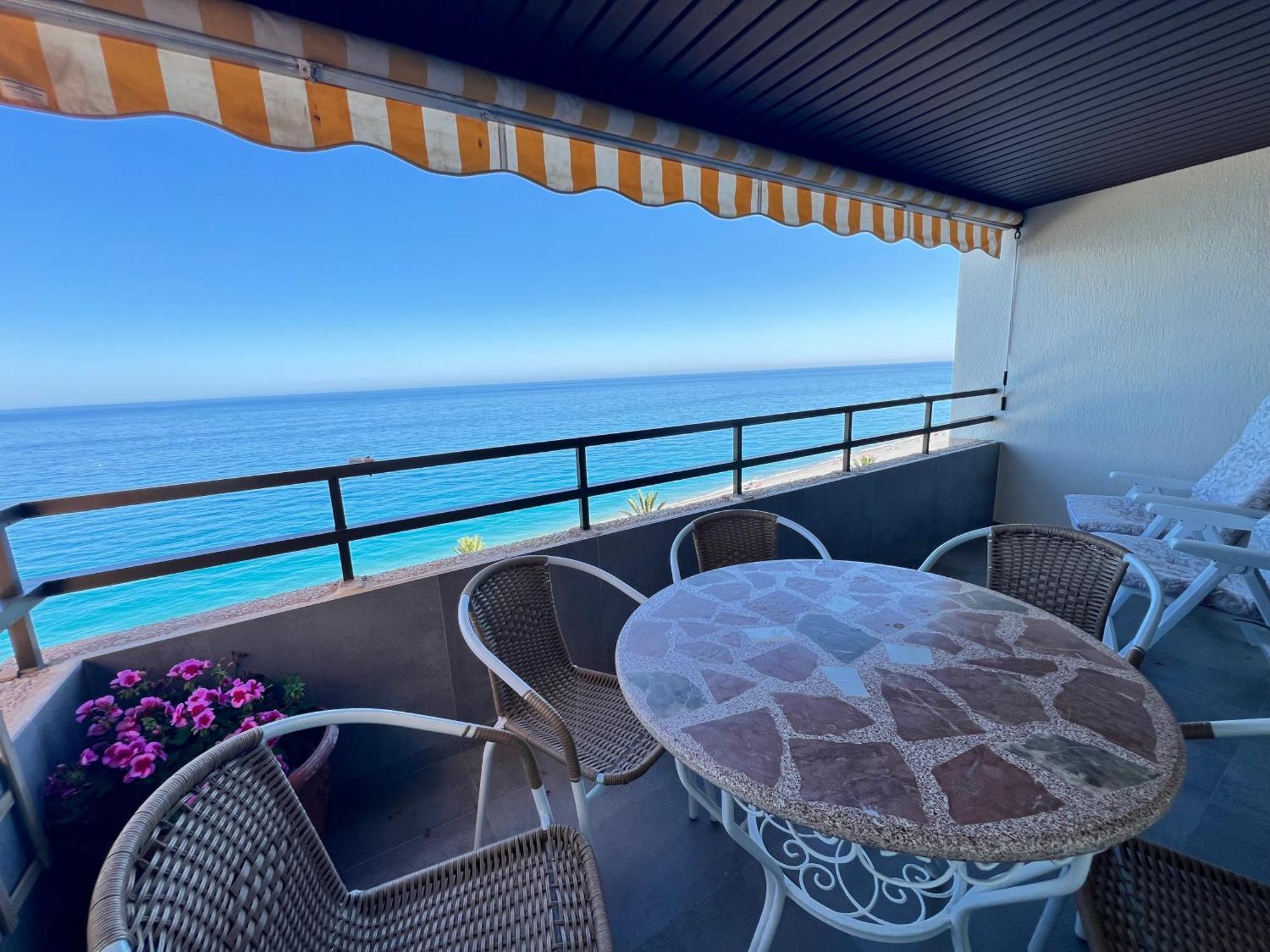 Pushe Playa Velilla Beach & Tradition 3 Almunecar Exterior foto